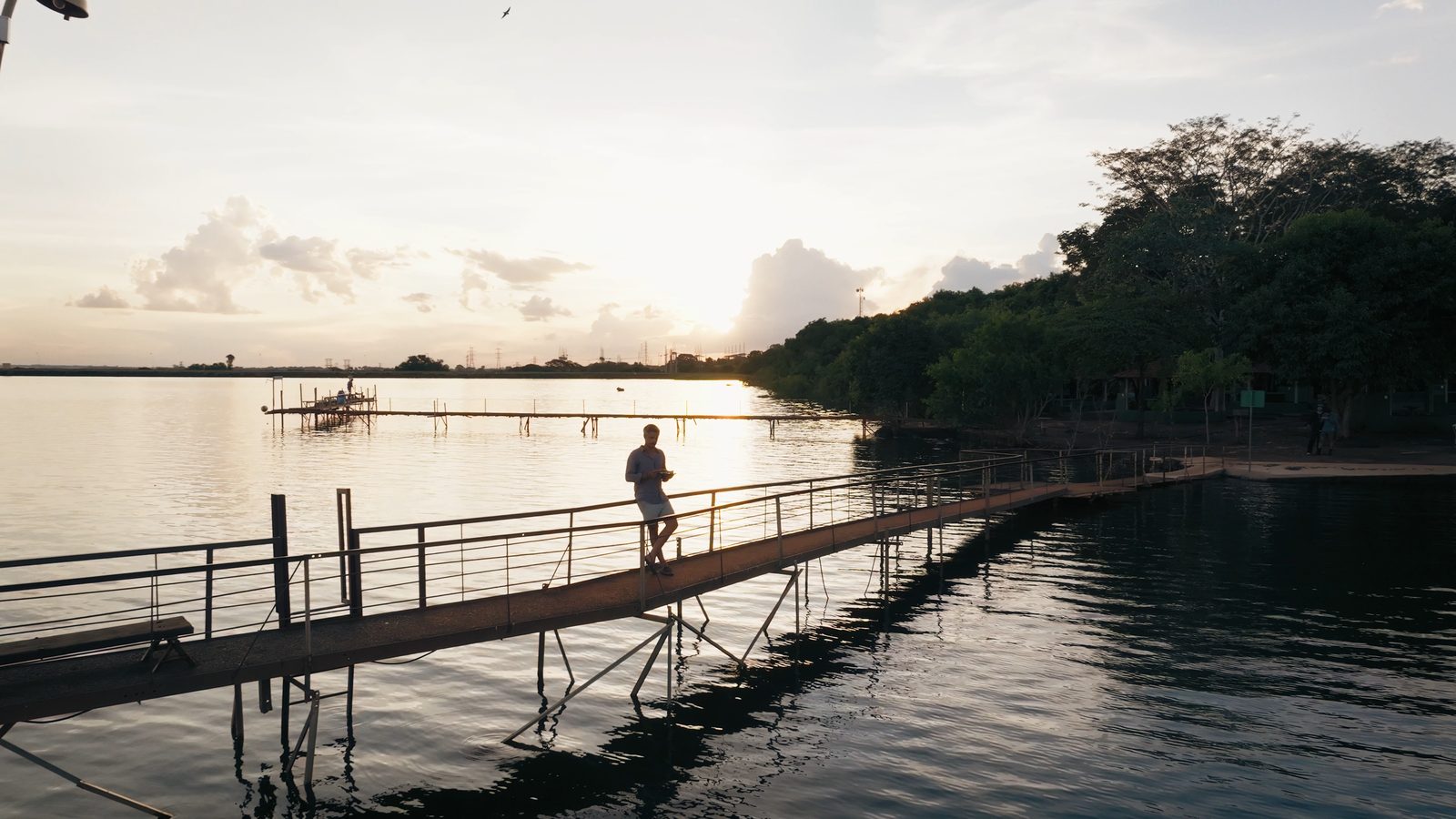 Amanhecer no píer